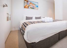 Spencer Street Apartments 4