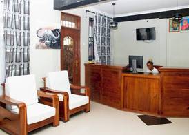 Jaden Hotel & Lounge 3
