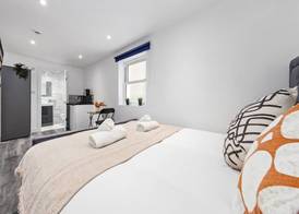 Luxury Ensuite Room in Finsbury Pak London N19 2