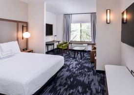Fairfield Inn & Suites by Marriott Staunton 5