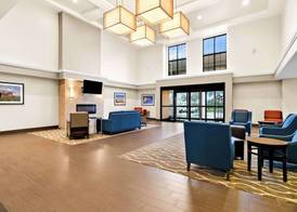 Comfort Suites Rensselaer near Fair Oaks 3