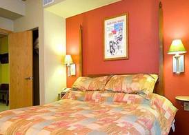 Mountain Edge Suites at Sunapee, an Ascend Collection Hotel 4
