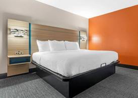 Best Western University Inn 4