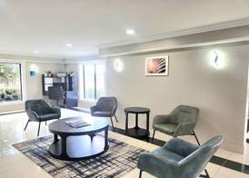 Days Inn by Wyndham Houston 3