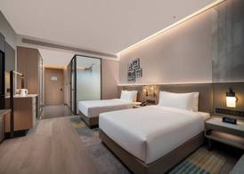 Holiday Inn Qingdao CBD by IHG 3