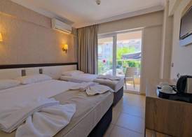 Moni Hotel 4