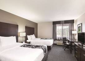 La Quinta by Wyndham Milwaukee Delafield 5