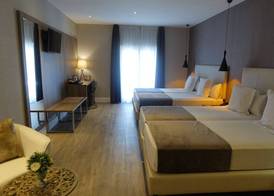 Hotel Oasis 3