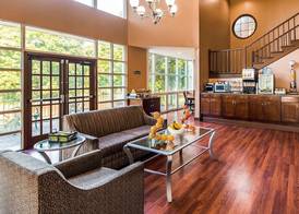 Best Western Plus The Inn & Suites at the Falls 4
