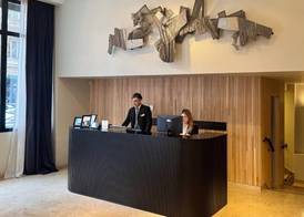 Carles Hotel 3