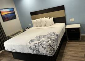 Surfside Inn Redondo Beach 4