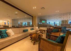 Beachfront Apartment at Radisson Hotel 2
