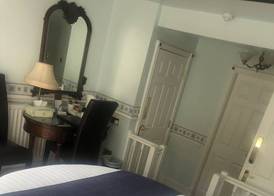 The Old Bell Inn 5