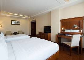 Nhat Ha L’Opera Hotel 5