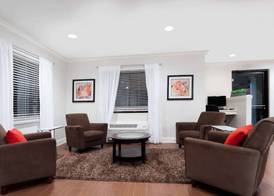 Ramada by Wyndham Tell City 3