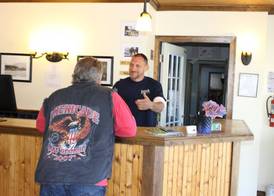 The Sundowner on Lake George 2
