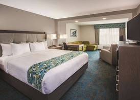 La Quinta by Wyndham St. Paul-Woodbury 4