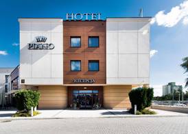 Hotel Piano 4