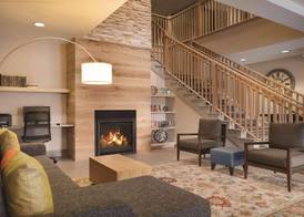 Country Inn & Suites by Radisson, Brooklyn Park - Brooklyn Center, MN 4