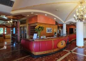 Hotel Diana 2