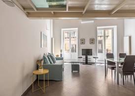 MetaM Apartment in the City Center by Wonderful Italy 4
