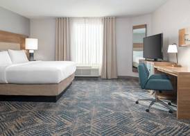 Candlewood Suites LAS VEGAS - E TROPICANA by IHG 3