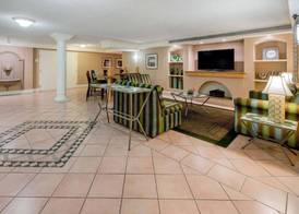 La Quinta Inn & Suites by Wyndham Irvine Spectrum 2