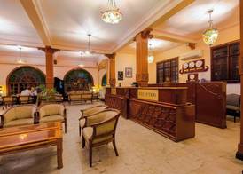 Protea Hotel by Marriott Dar es Salaam Courtyard 5