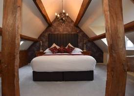 The Halford Bridge Inn 4