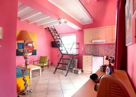 Oeve Apartment - A Colourful Loft in Kefalonia 4