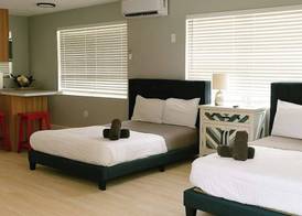 Hollywood Beach Family-friendly 1BR 2