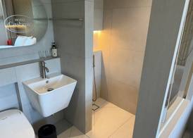 HOTEL CASHMIR 5