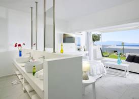Dimitra Beach Hotel & Suites 4