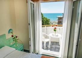 Salus Smart & Chic Hotel 4