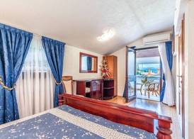 Villa Roses Apartments & Wellness 4