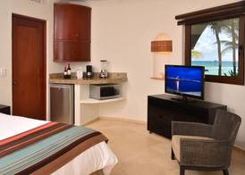 Playa Palms Beach Hotel 3