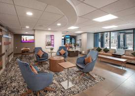 Coast Calgary Downtown Hotel & Suites by APA 5
