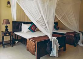 Amaan Beach Bungalows 4