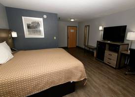 HomeTown Inn-Ringgold 4