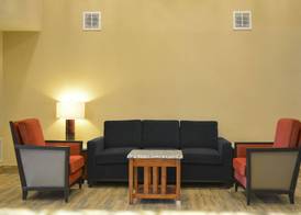MainStay Suites Dubuque at Hwy 20 4