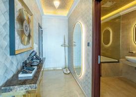 Ritz Residence - A Member of The Luxury Hotel Group 5