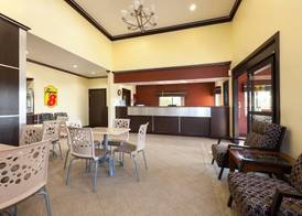 Super 8 by Wyndham Fairfield Tx 2