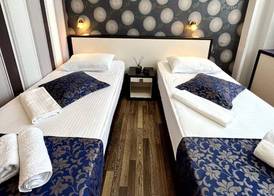 IRIS Hotel 5