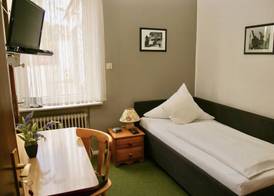 Hotel Meiendorfer Park free parking 5