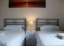 London Heathrow Guesthouse 3