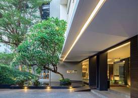 Miers Kuningan, ARTOTEL Curated 3