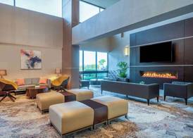 Wyndham Indianapolis Airport 5
