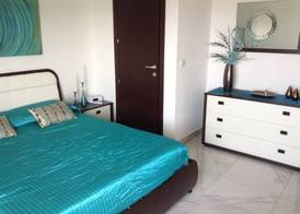 Seafront Apartment With Pool 4