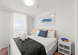 Burleigh Beach Tower 5