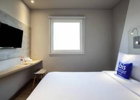 ibis budget Surabaya Diponegoro 4